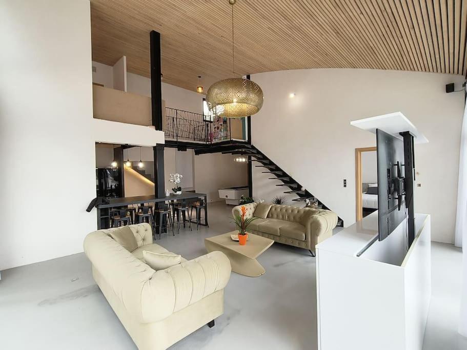 Industrial Luxury Nimes & Arles Villa Beaucaire  Exterior photo